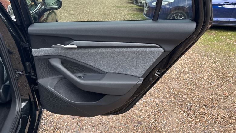 Skoda Superb 1.5 TSI iV SE Technology DSG 5dr Estate